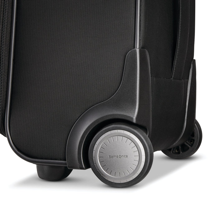 Samsonite Silhouette 17 Wheeled Underseater