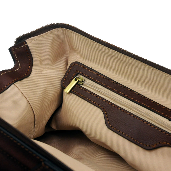 Touro Signature Leather Frame Opening Travel Kit